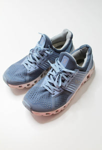 ON Cloud cloudswift running shoe lake / sky blue, size 8 (additional 20% off)