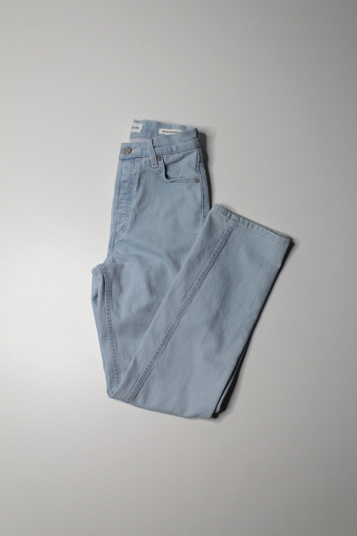 Aritzia Denim Forum light wash ‘arlo’ high rise straight leg jeans, size 24 (28L)
