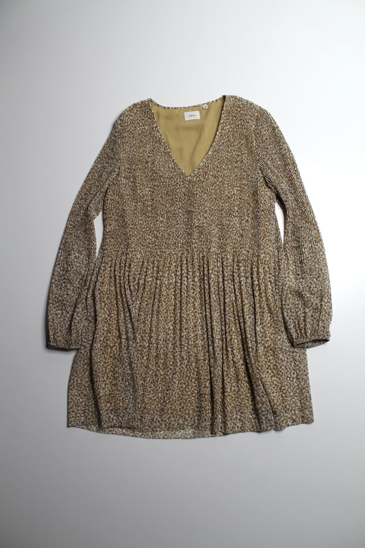 Aritzia Wilfred ‘daydreamer’ mini dress, size small (loose fit)