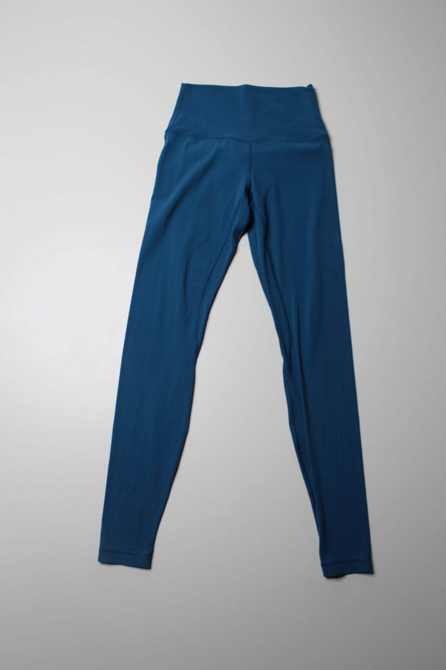 Lululemon turquoise ‘align’ legging, size 4 (28”)
