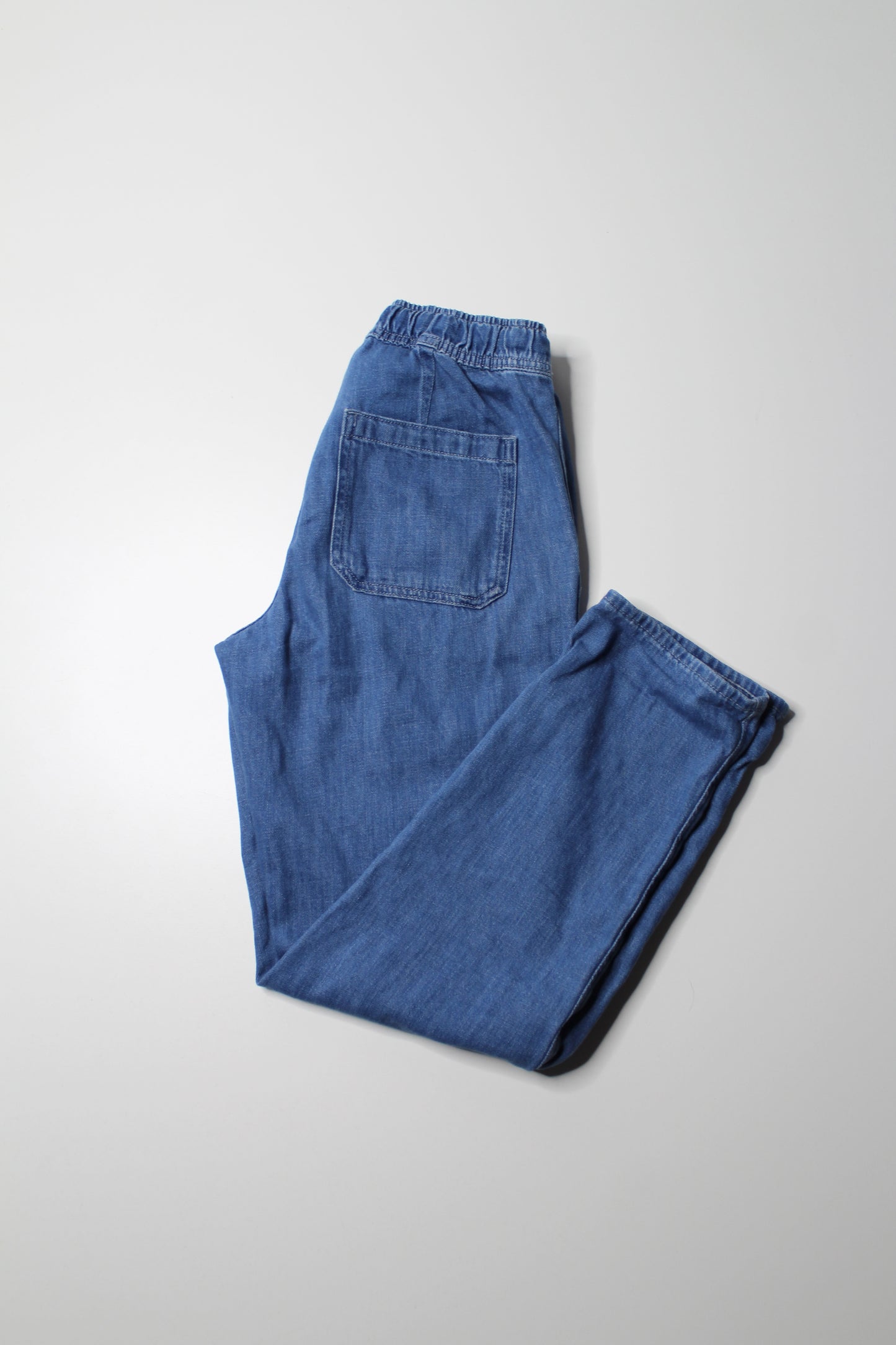 Gap medium indigo ‘relaxed easy jean’ size xs