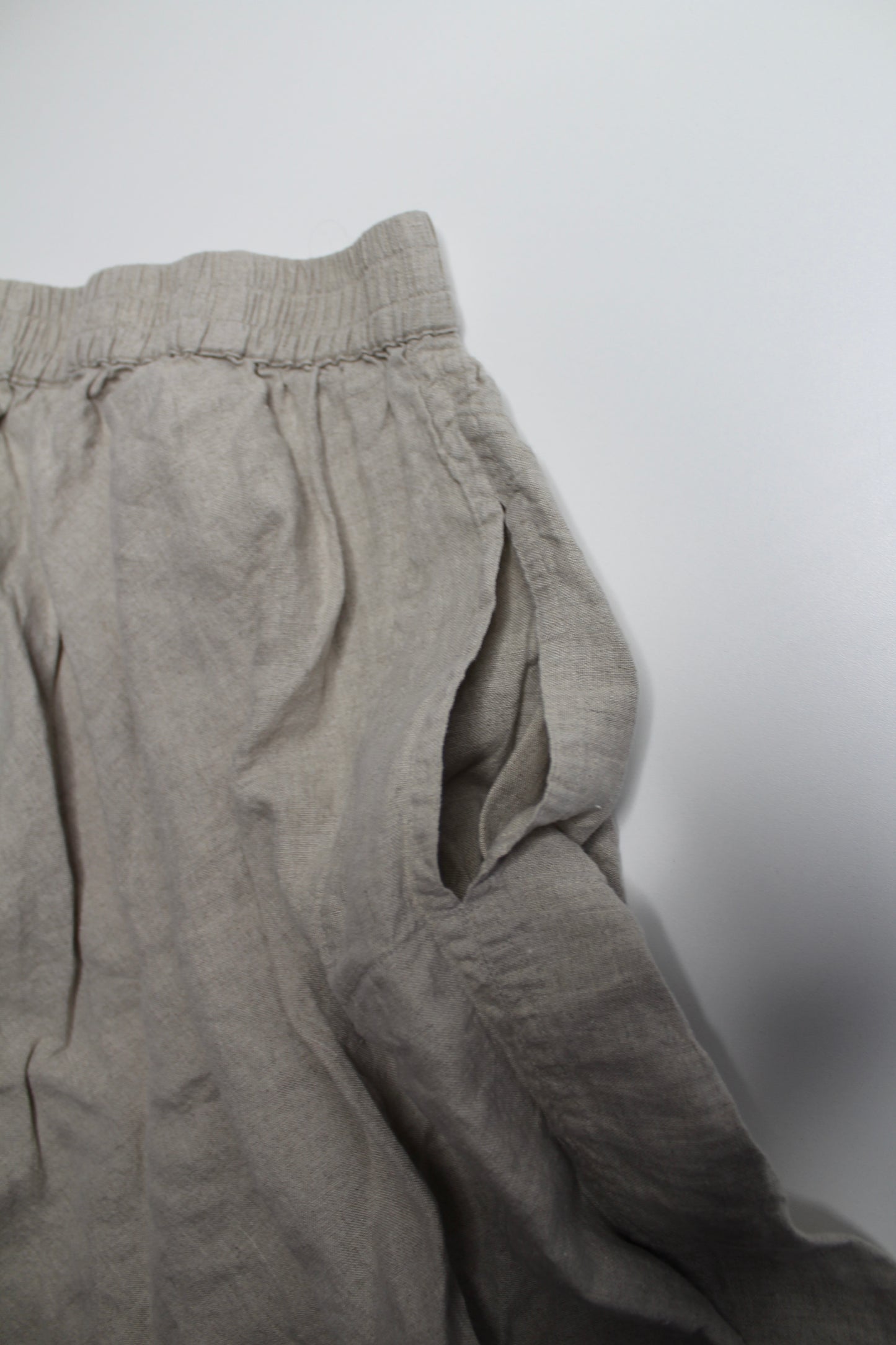 Maiwa beige ‘khula’ linen skirt, size small (fits 27”-30” waist)