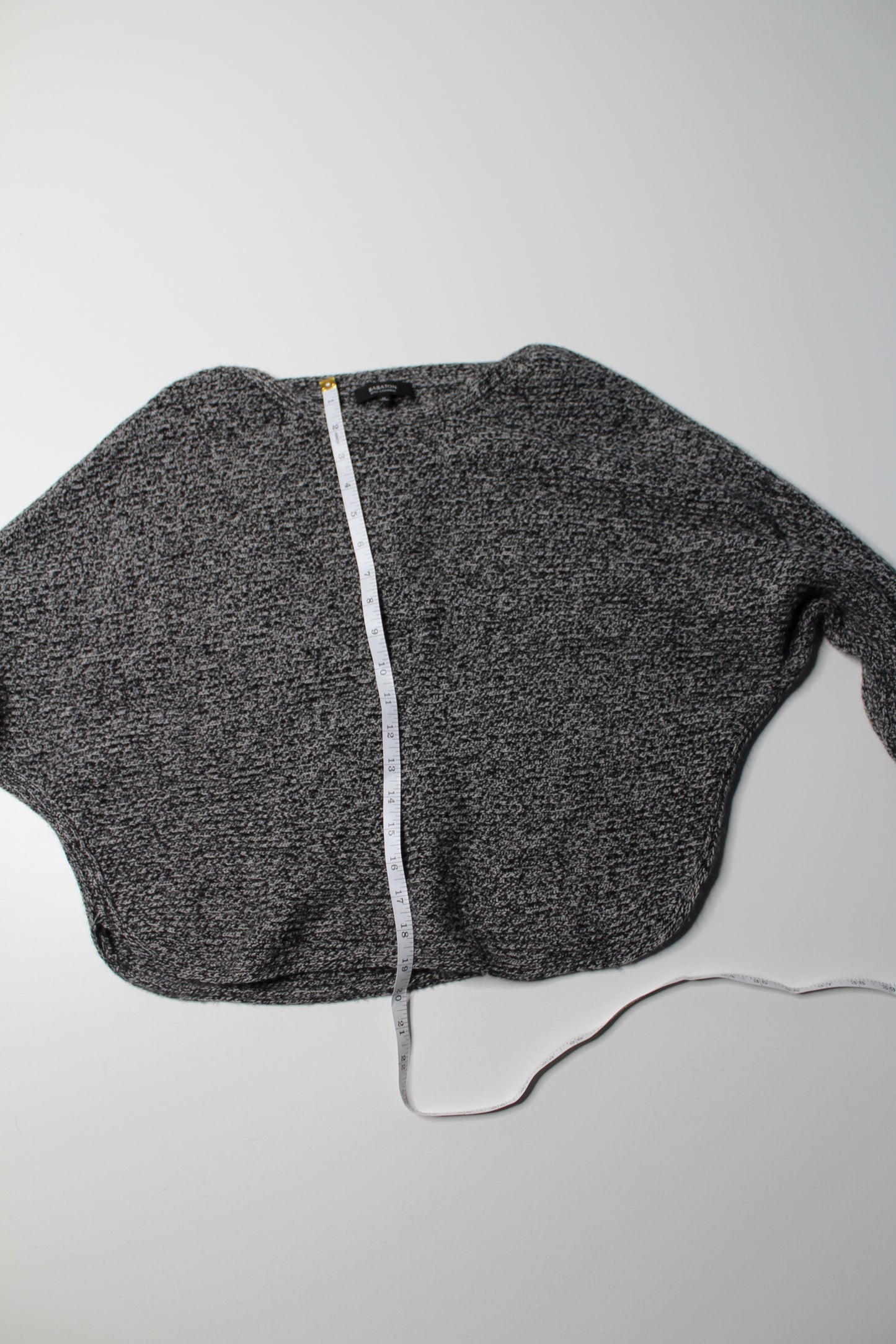 Aritzia Babaton grey sweater, size xs (loose fit)