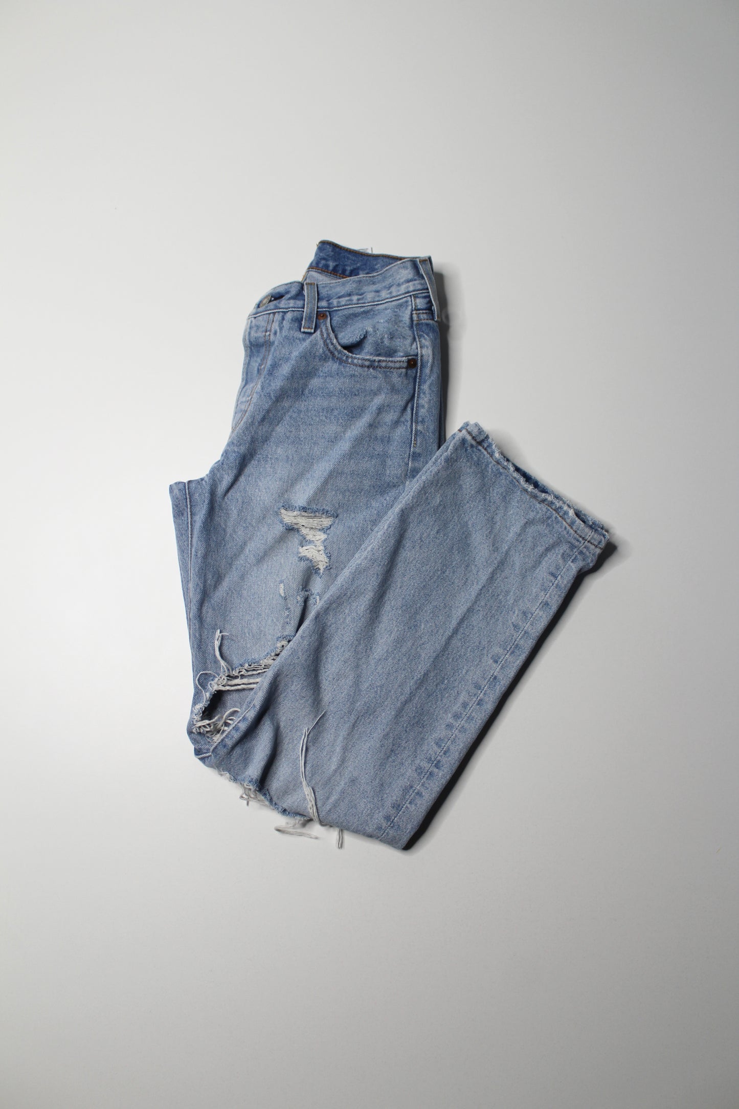 Levis distressed ‘501 90’s’ straight leg jeans, size 23 (30”)