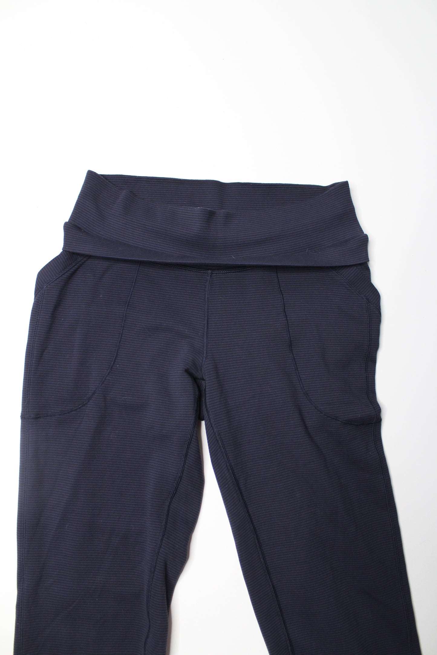 Lululemon navy stripe rulu jogger, size 6