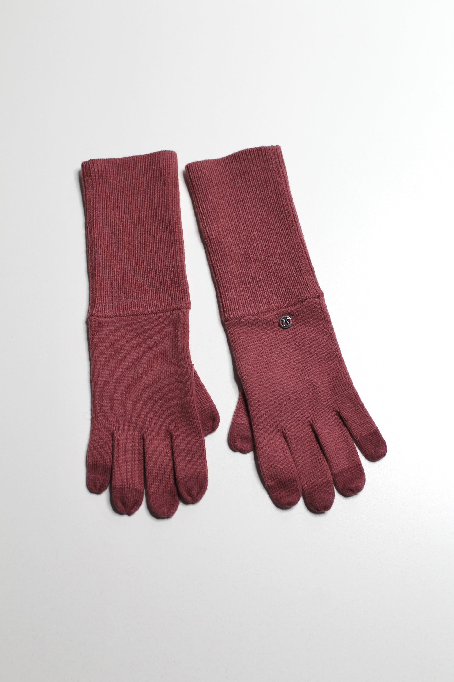 Lululemon misty Merlot ‘scroll on’ merino wool knit gloves