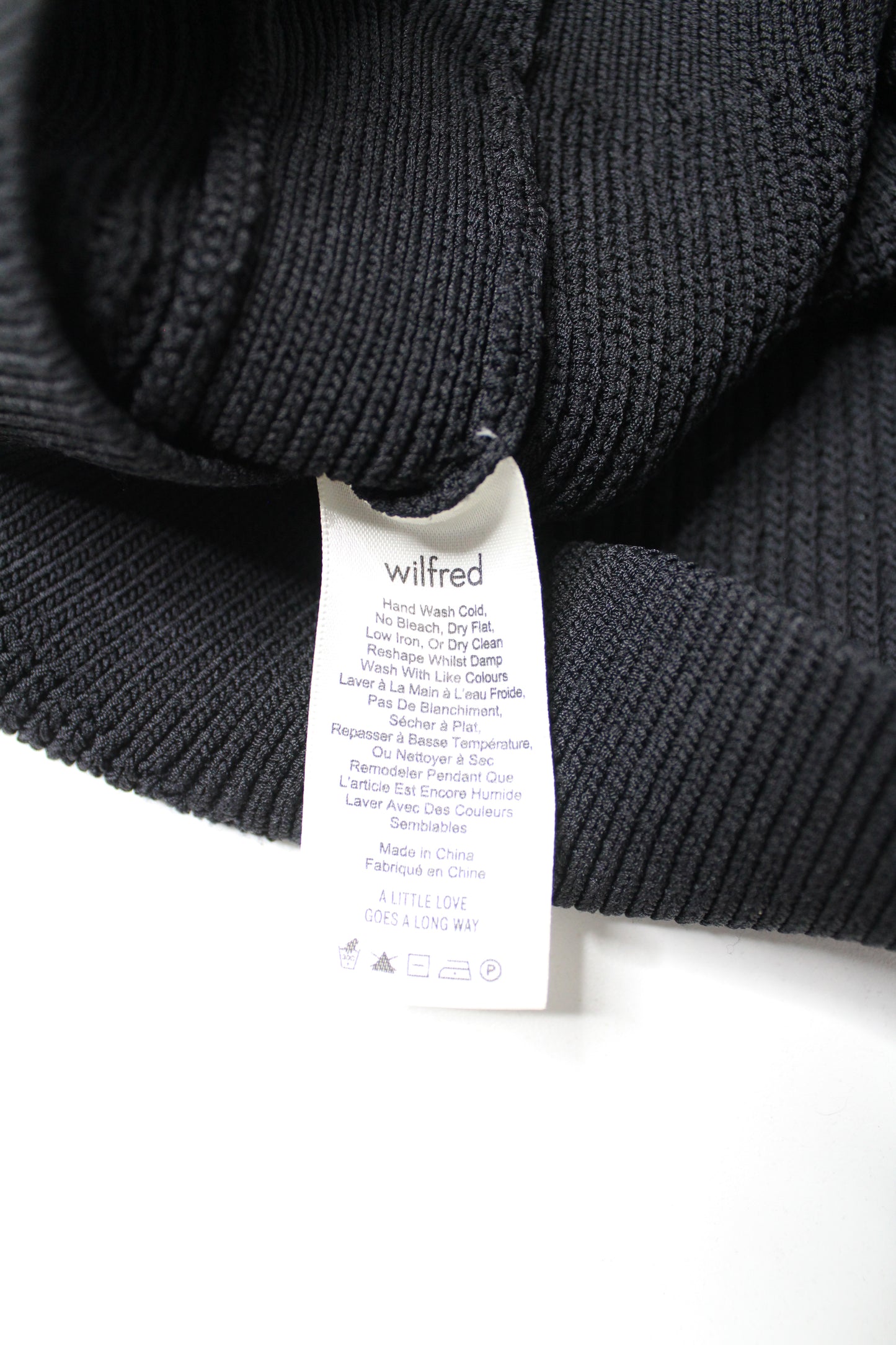 Aritzia Wilfred black ribbed tank, size large