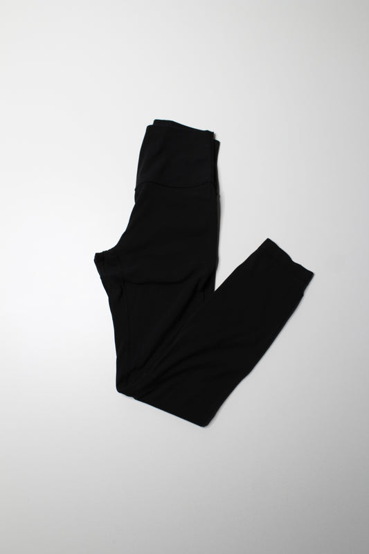 Lululemon black ‘align’ legging, size 4 (25")