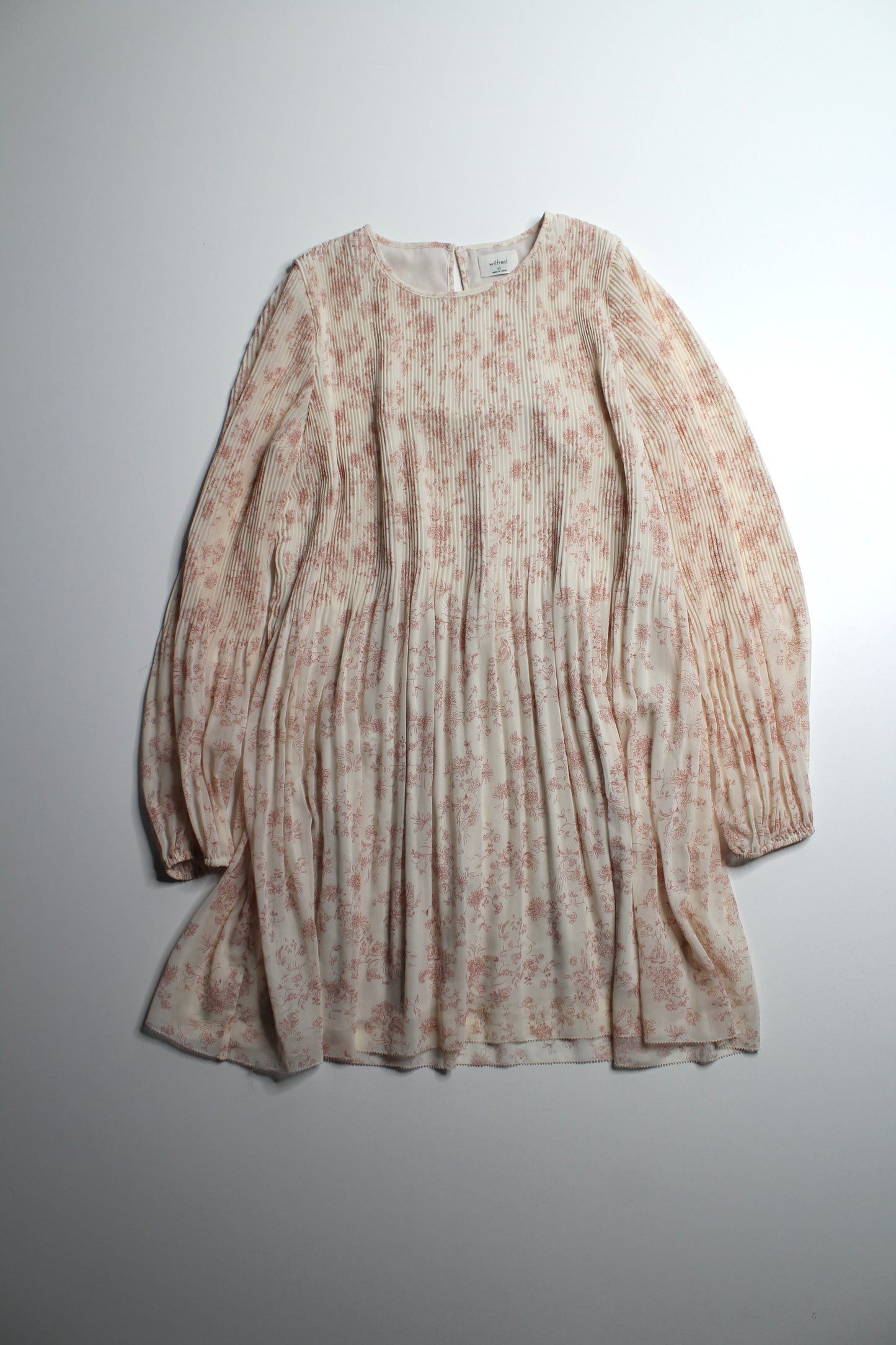 Aritzia Wilfred ‘daydreamer’ mini dress, size xsmall (loose fit)