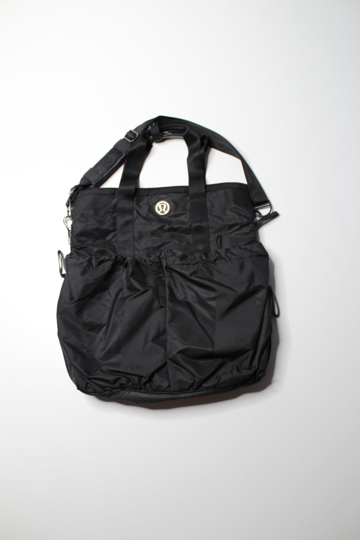 Lululemon black ‘flow and go’ tote