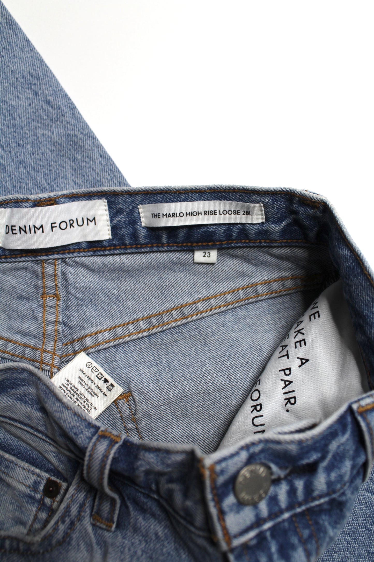 Aritzia Denim Forum ‘Marlo high rise loose’ jeans, size 23