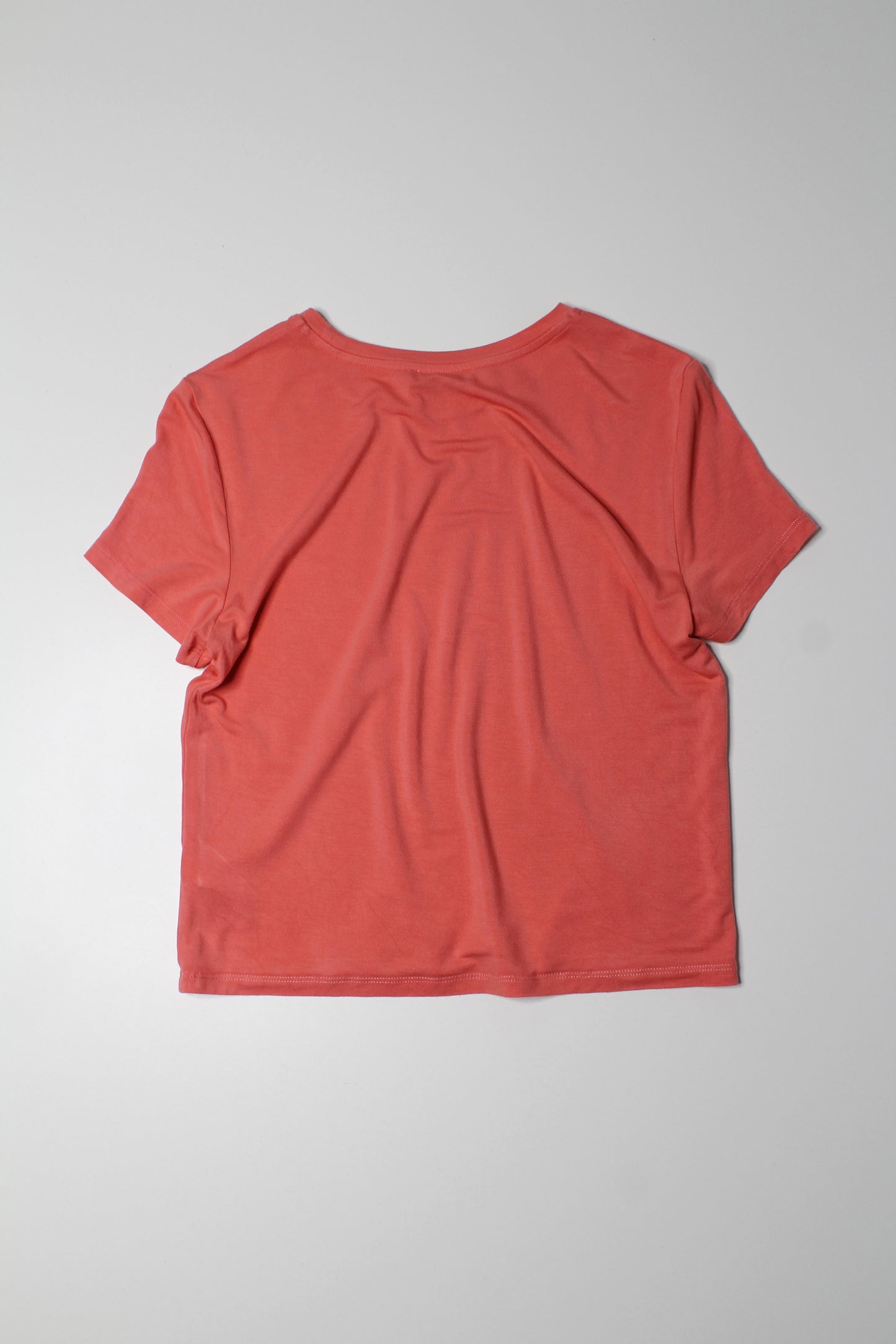 Aritzia Babaton peach everyday t shirt, size medium