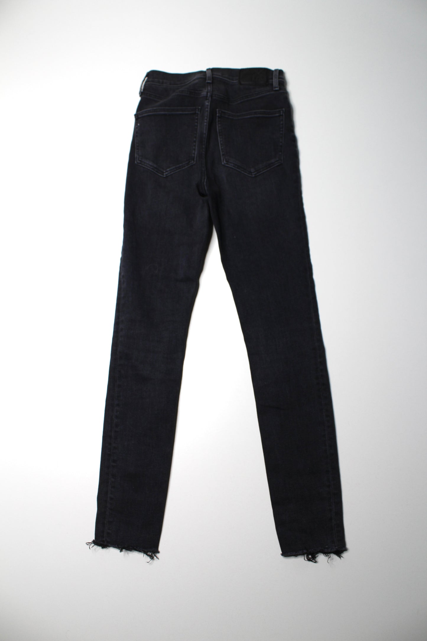 Aritzia Denim Forum dark wash ‘Yoko high rise slim’ jeans, size 26