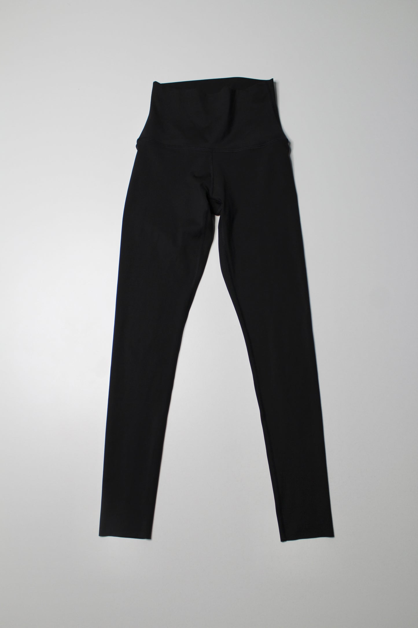 Aritzia TNA action black high rise leggings, size xs