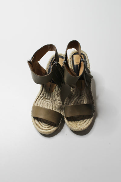 Dolce Vita wedge sandals, size 6