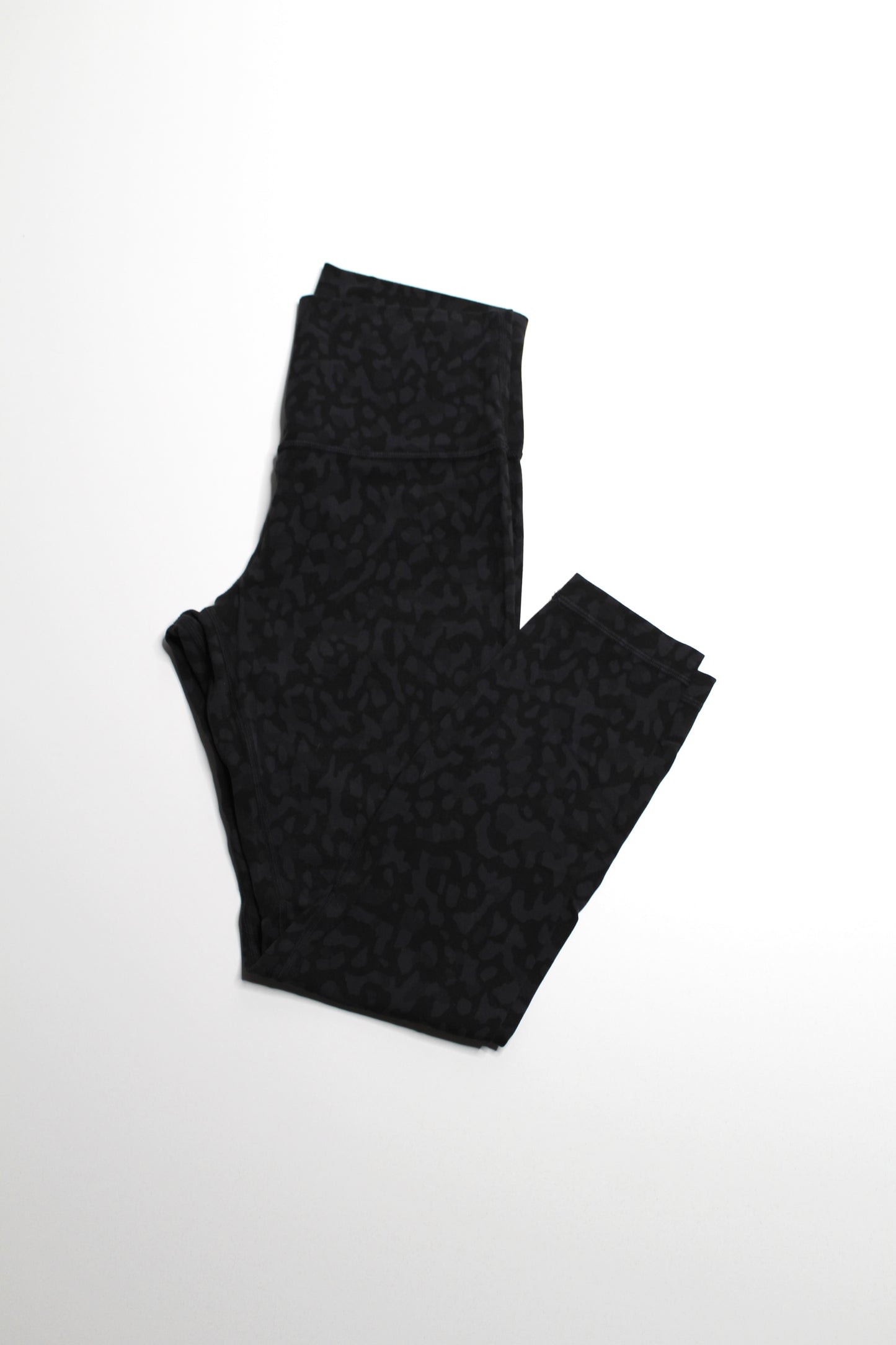 Lululemon wild thing camo ‘align’ legging, size 8 *matching bra available