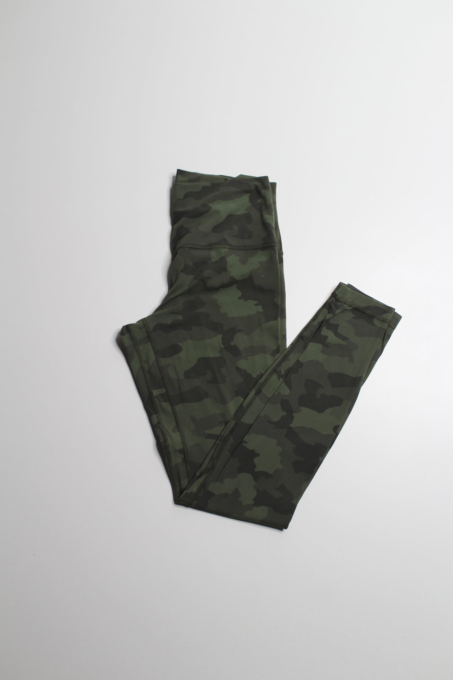 Lululemon green camo ‘align’ leggings, size 8 (28")