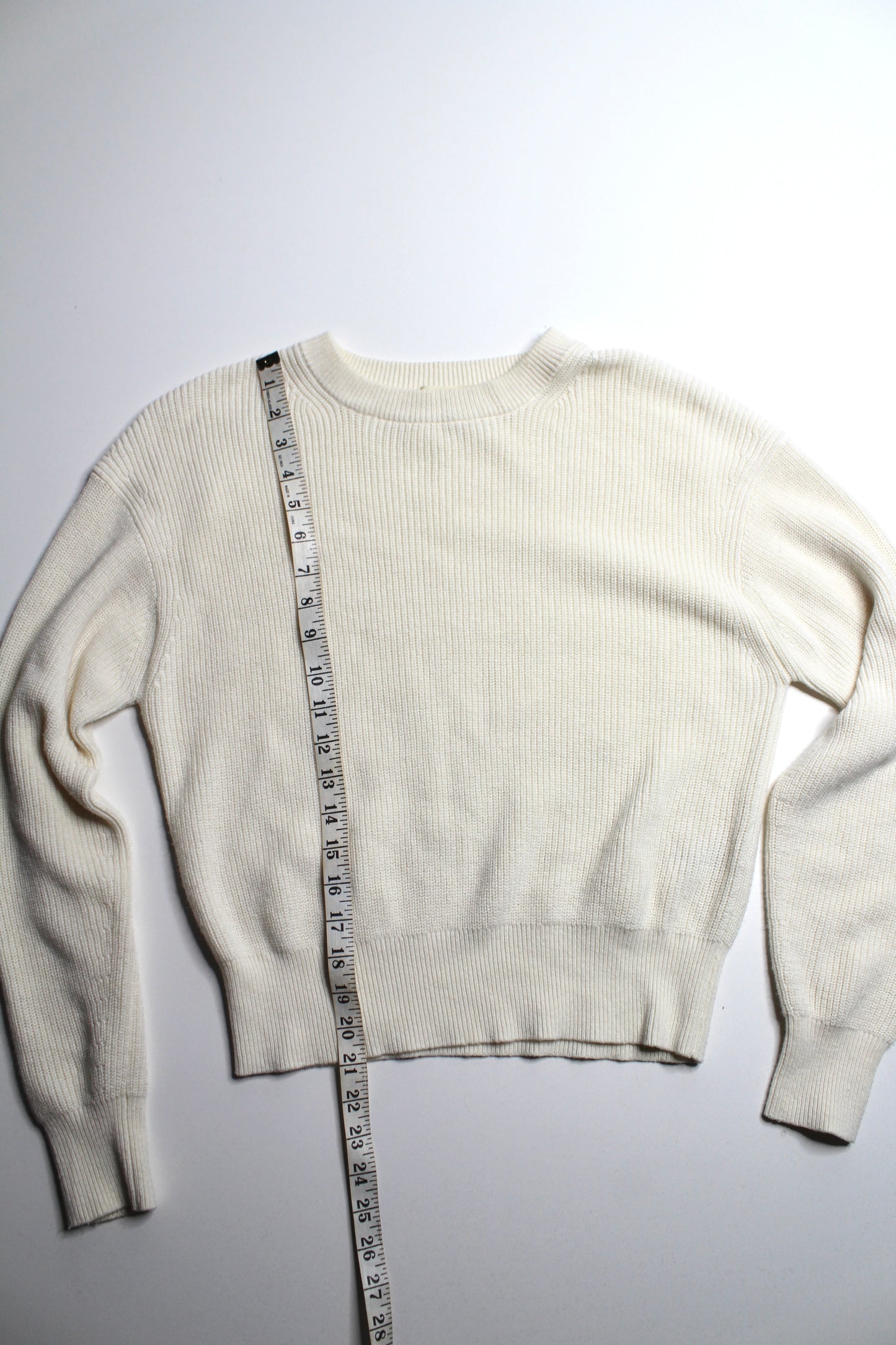 Aritzia Wilfred cream merino/cotton ribbed crewneck knit sweater, size xs (relaxed loose fit)