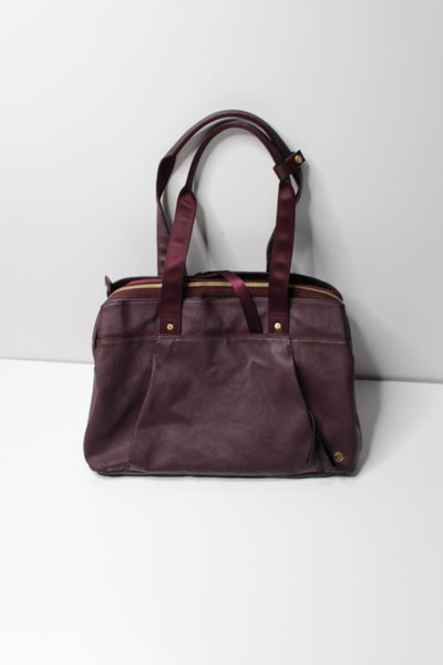 Lululemon bordeaux drama ‘om the day’ gym/weekend bag