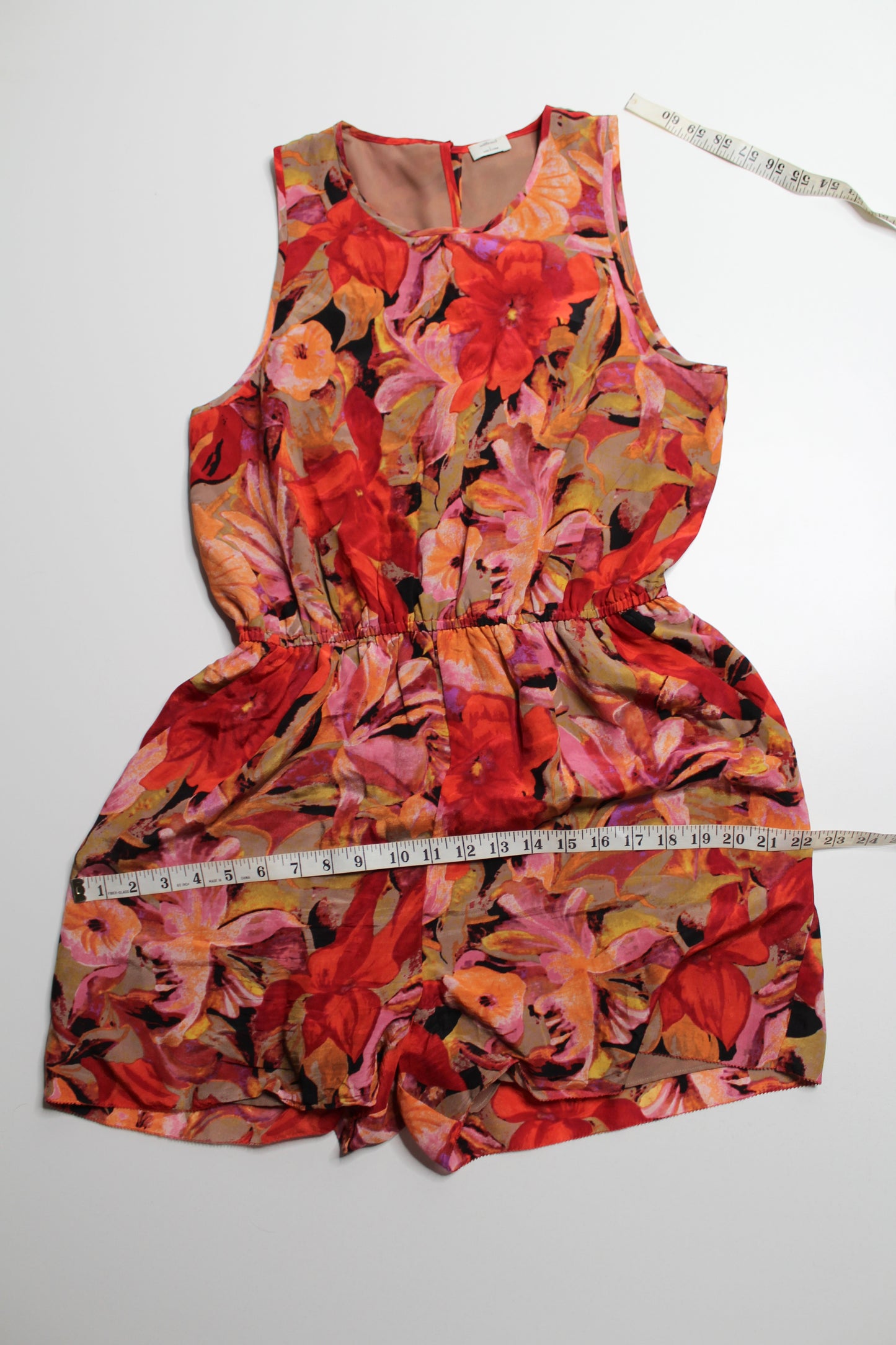Aritzia silk floral ‘rive’ shorts romper, size large