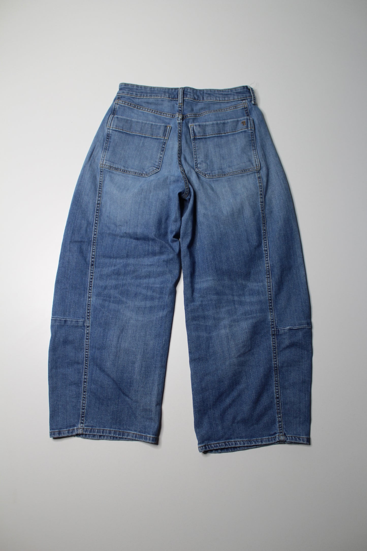 Anthropologie Pilcro wide leg barrel jeans, size 26