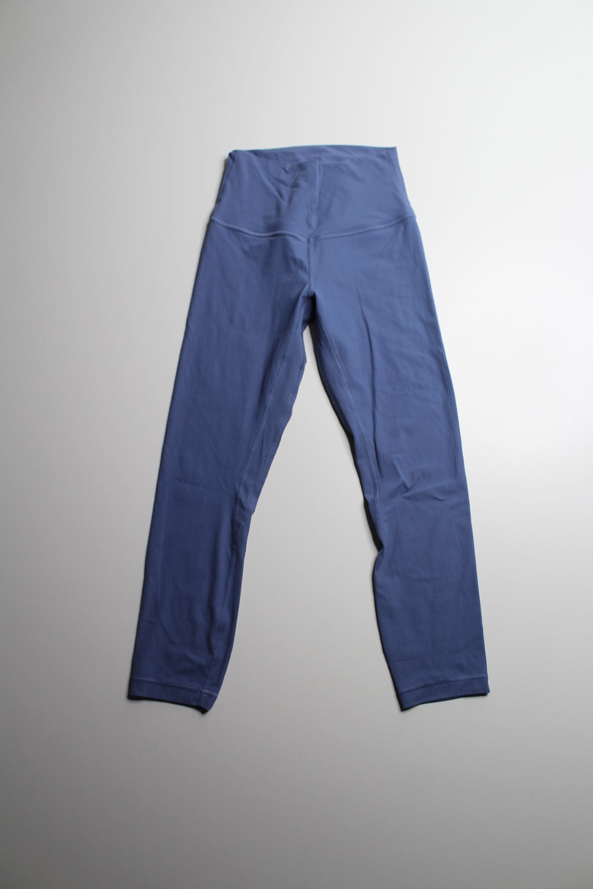 Lululemon blue ribbed ‘align’ leggings, size 4 (23”)