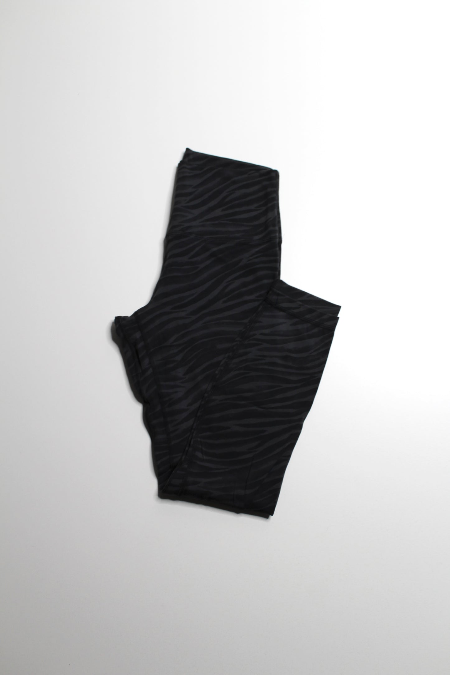 Lululemon le tigre deep coal multi camo ‘align’ legging, size 8 *matching tank available (was $58)