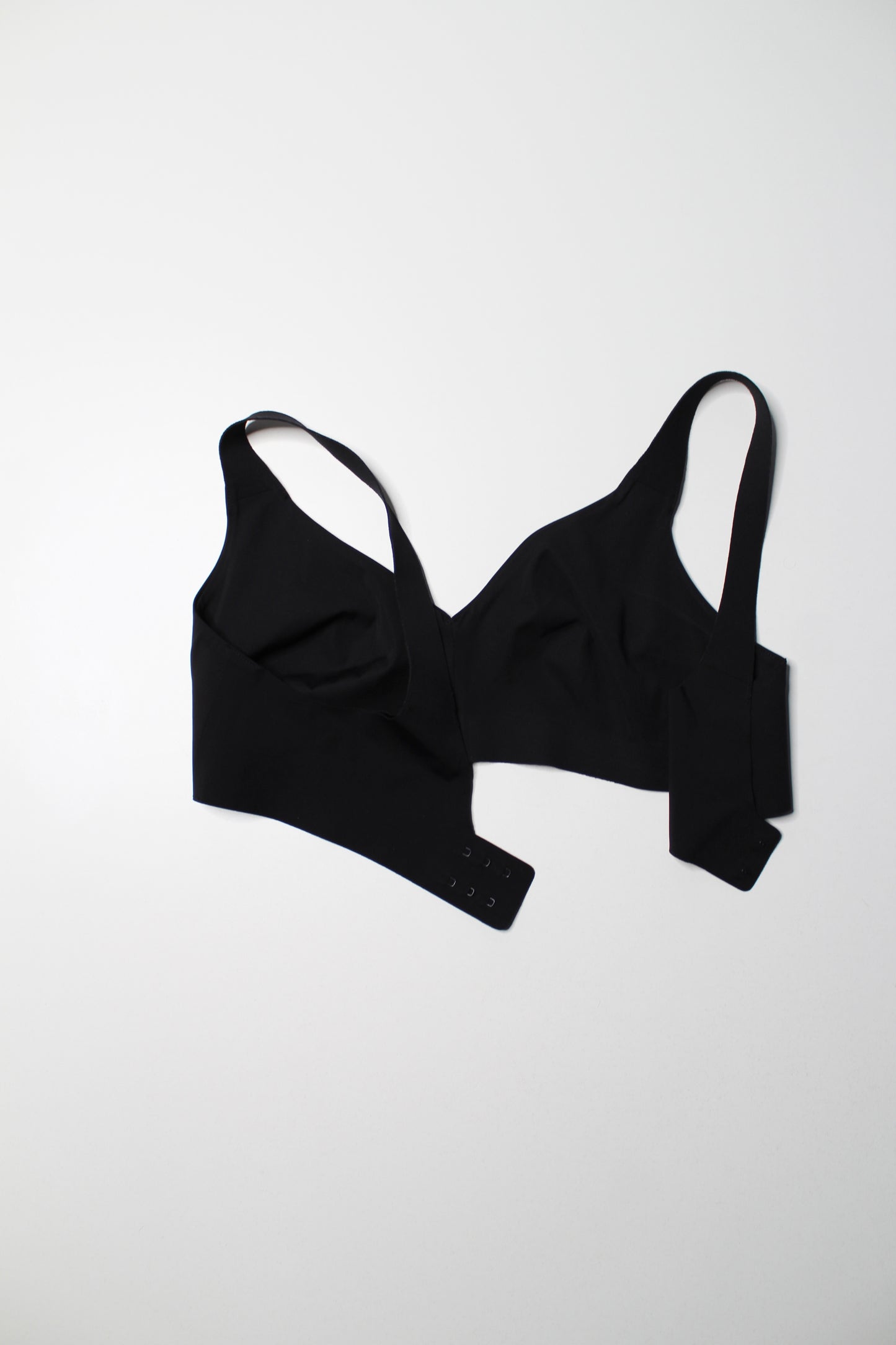 Lululemon black ‘like nothing’ bra, size 34B