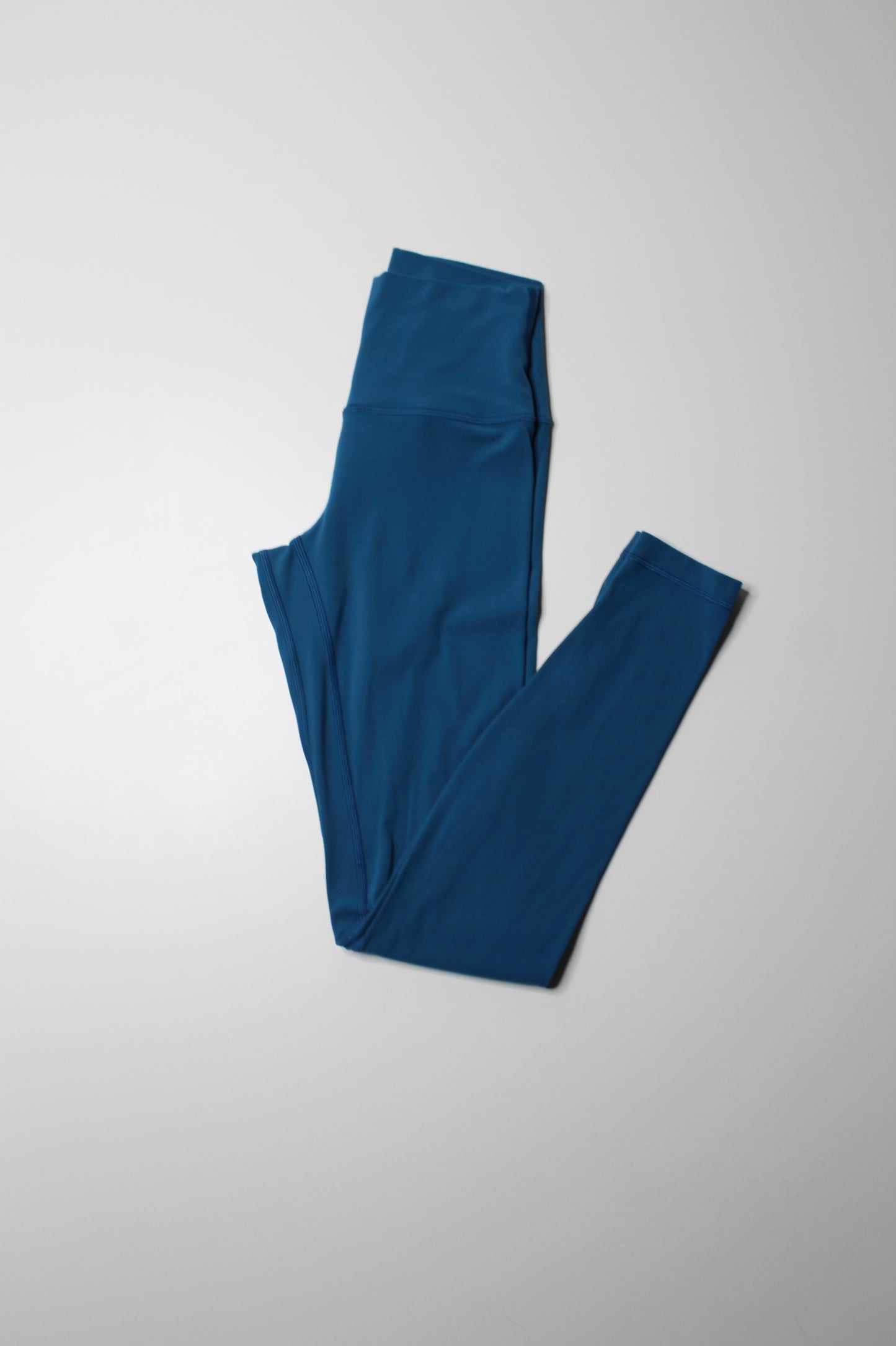 Lululemon turquoise ‘align’ legging, size 4 (28”)