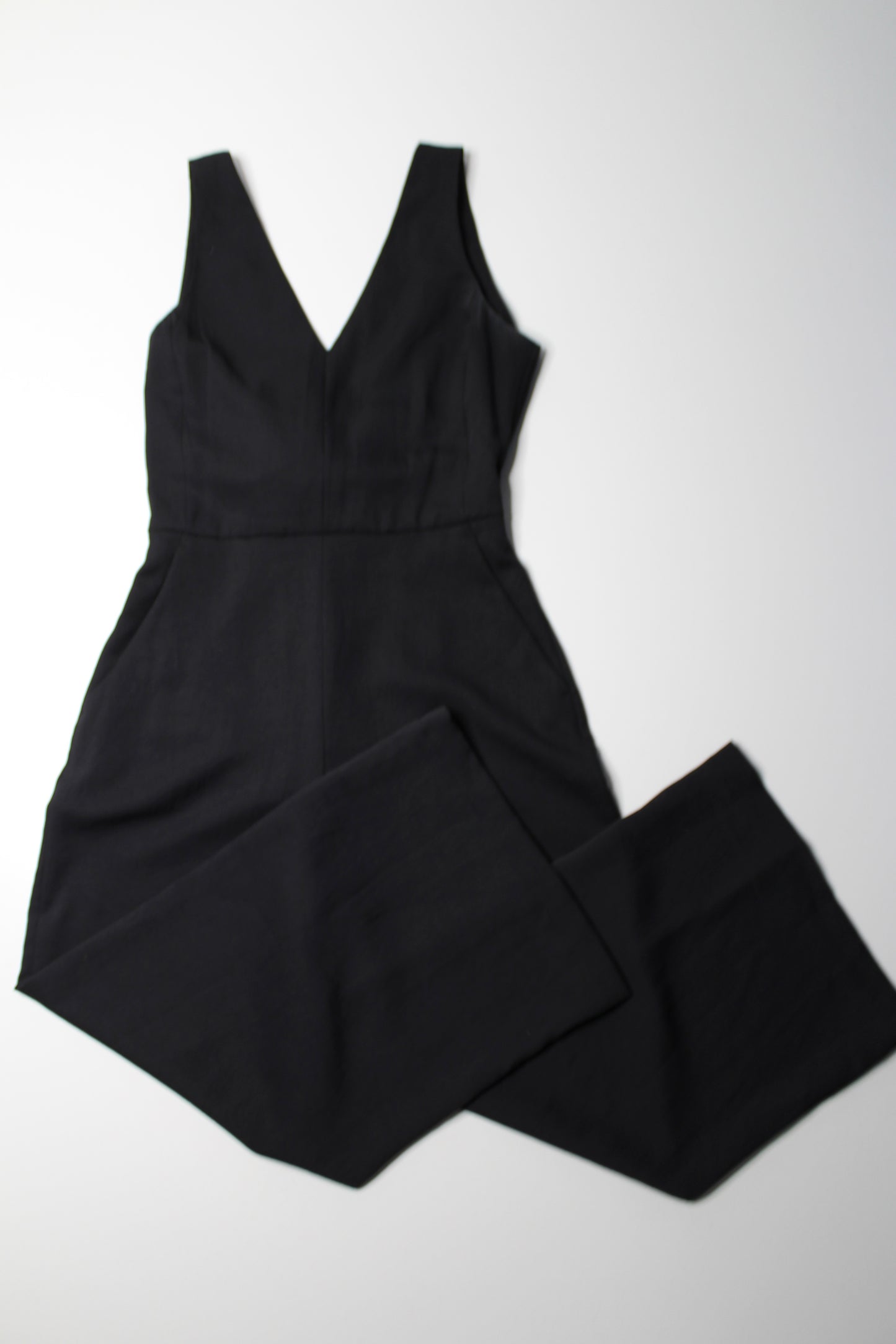Aritzia wilfred black ‘ecoulement’ wide leg jumpsuit, size 8 (medium)