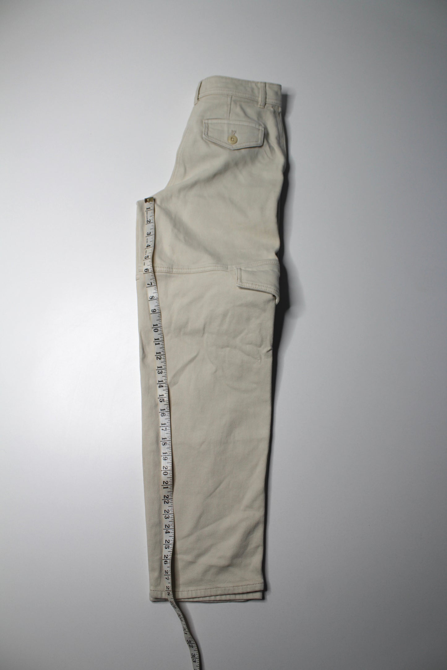 Aritzia Wilfred Free cream straight leg cargo style pant, size 0