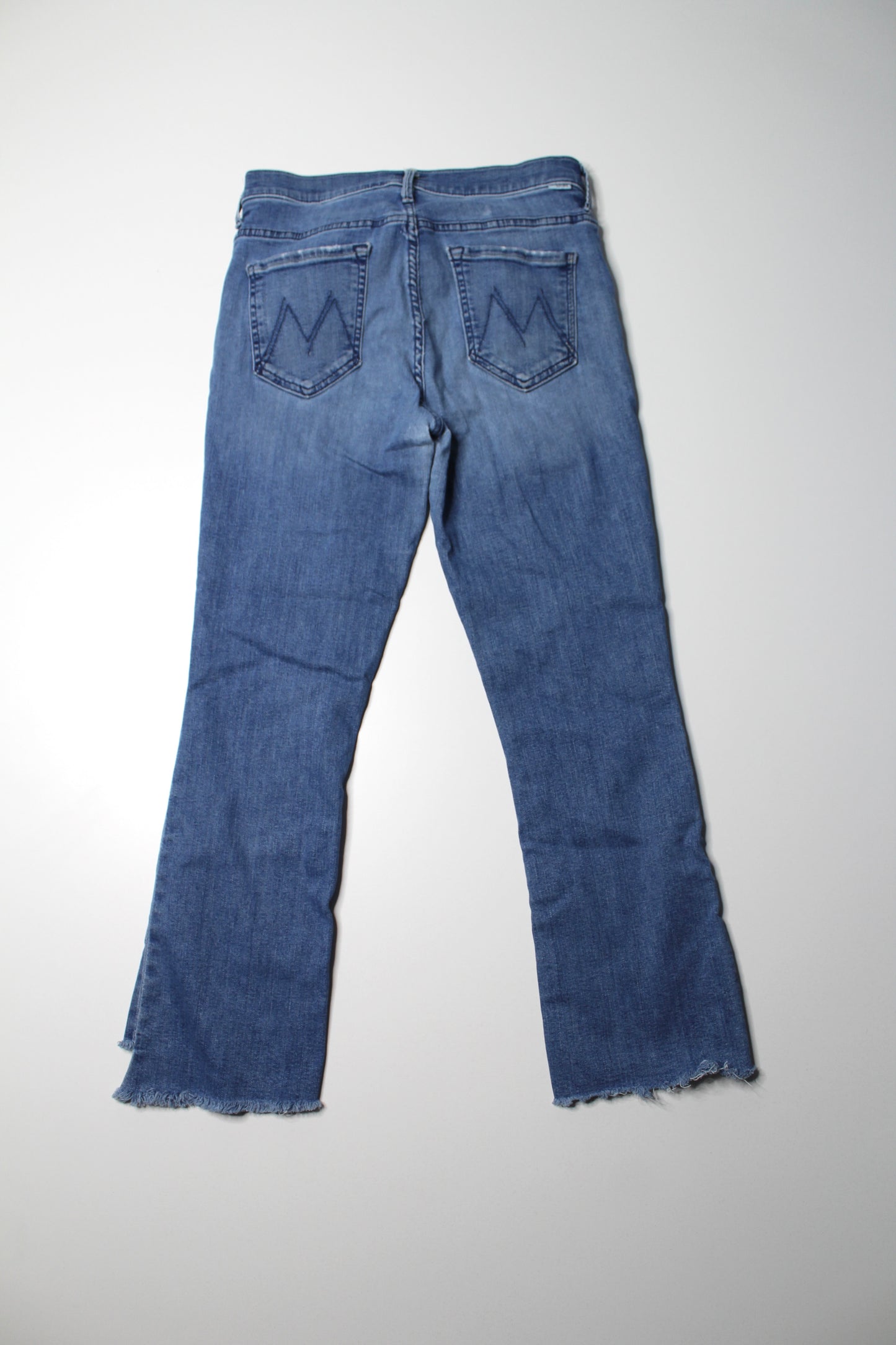 Mother sorry I’m staring ‘the insider step crop fray’ jeans, size 29 (26”) (fits like 28)