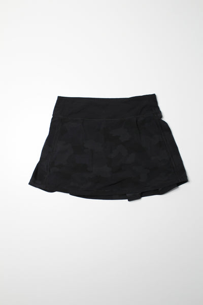 Lululemon 365 camo ‘pace setter’ skirt, size 4 *tall