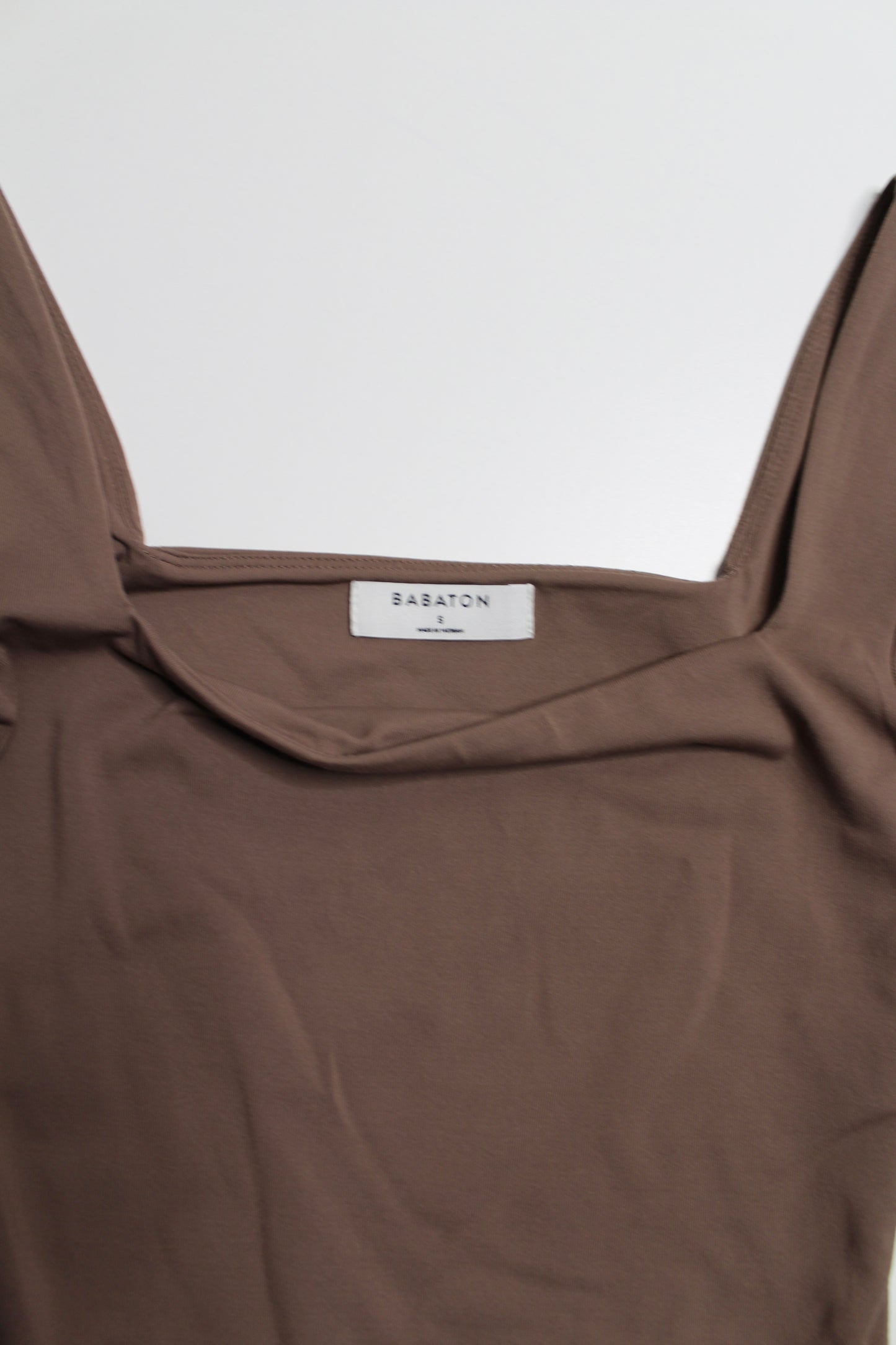 Aritzia Babaton ‘contour’ long sleeve bodysuit, size small