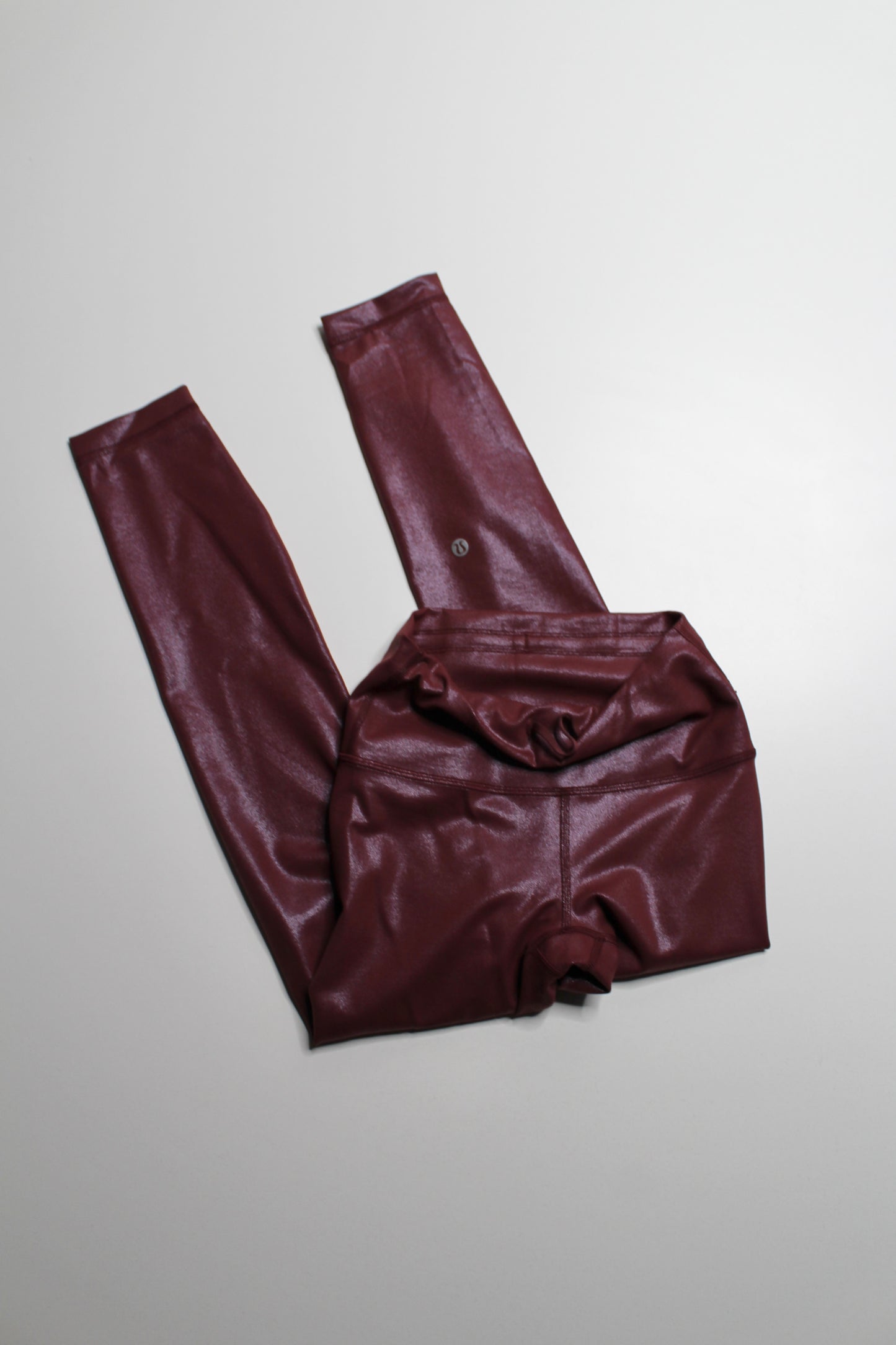 Lululemon ‘wunder train’ tight, size 4 (25")