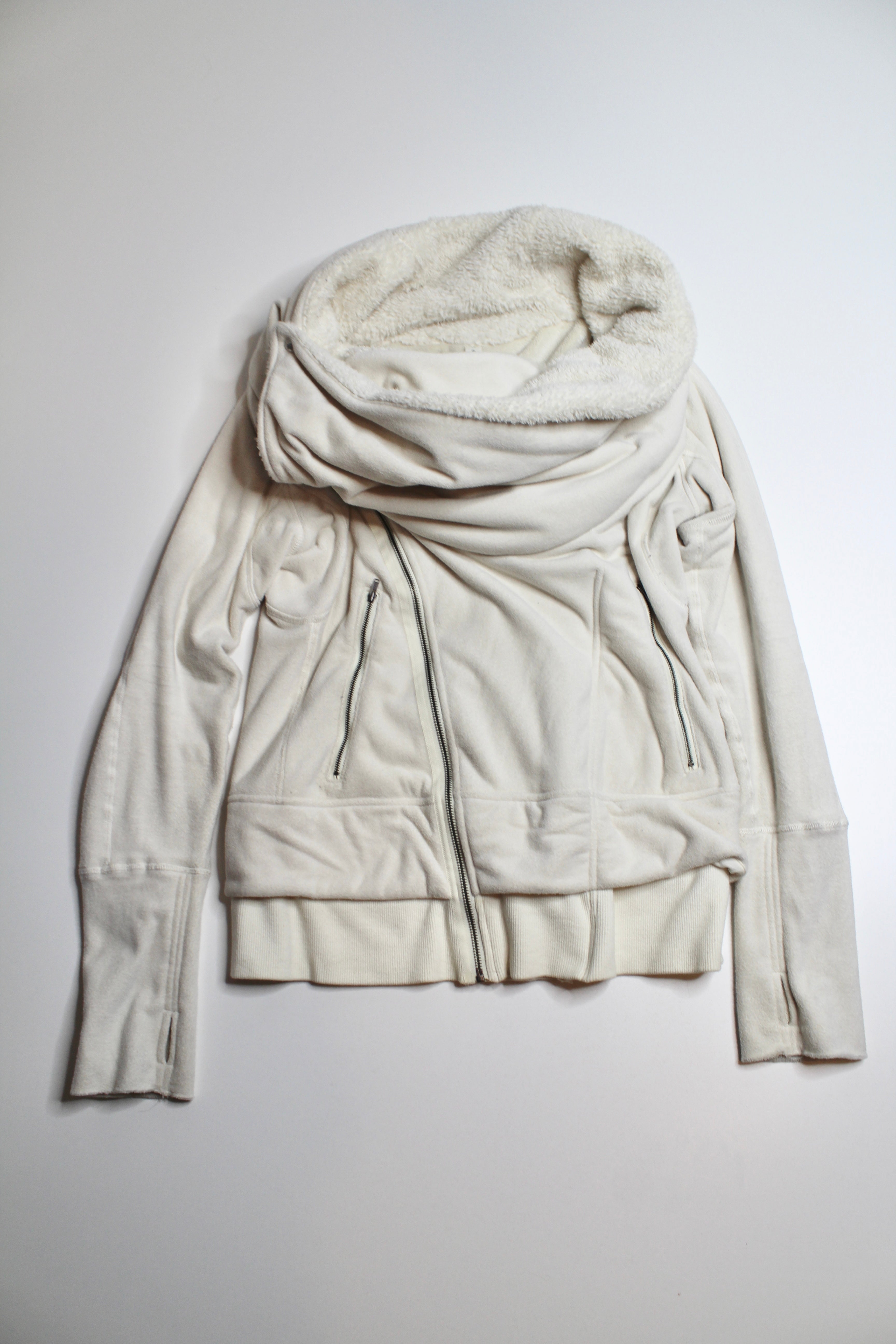 Lululemon off the mat jacket size online 4 microfleece sherpa