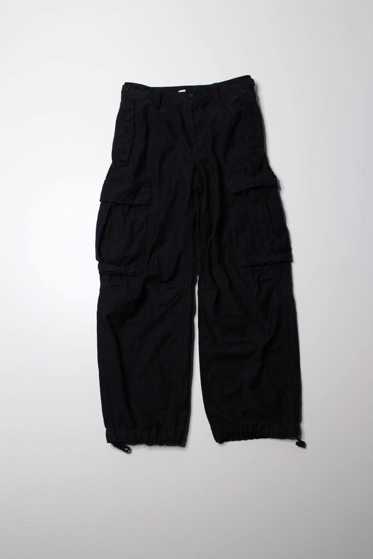 Aritzia TNA black cargo pant, size 0