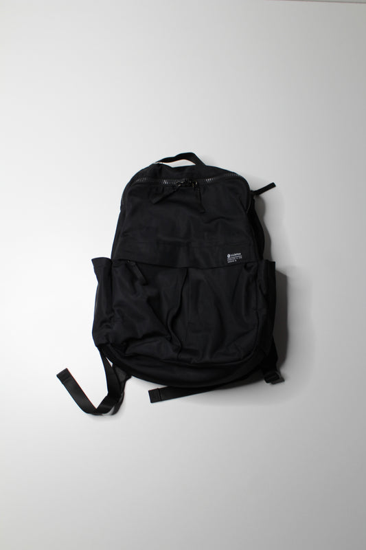 Lululemon black ‘everyday backpack’ 2.0