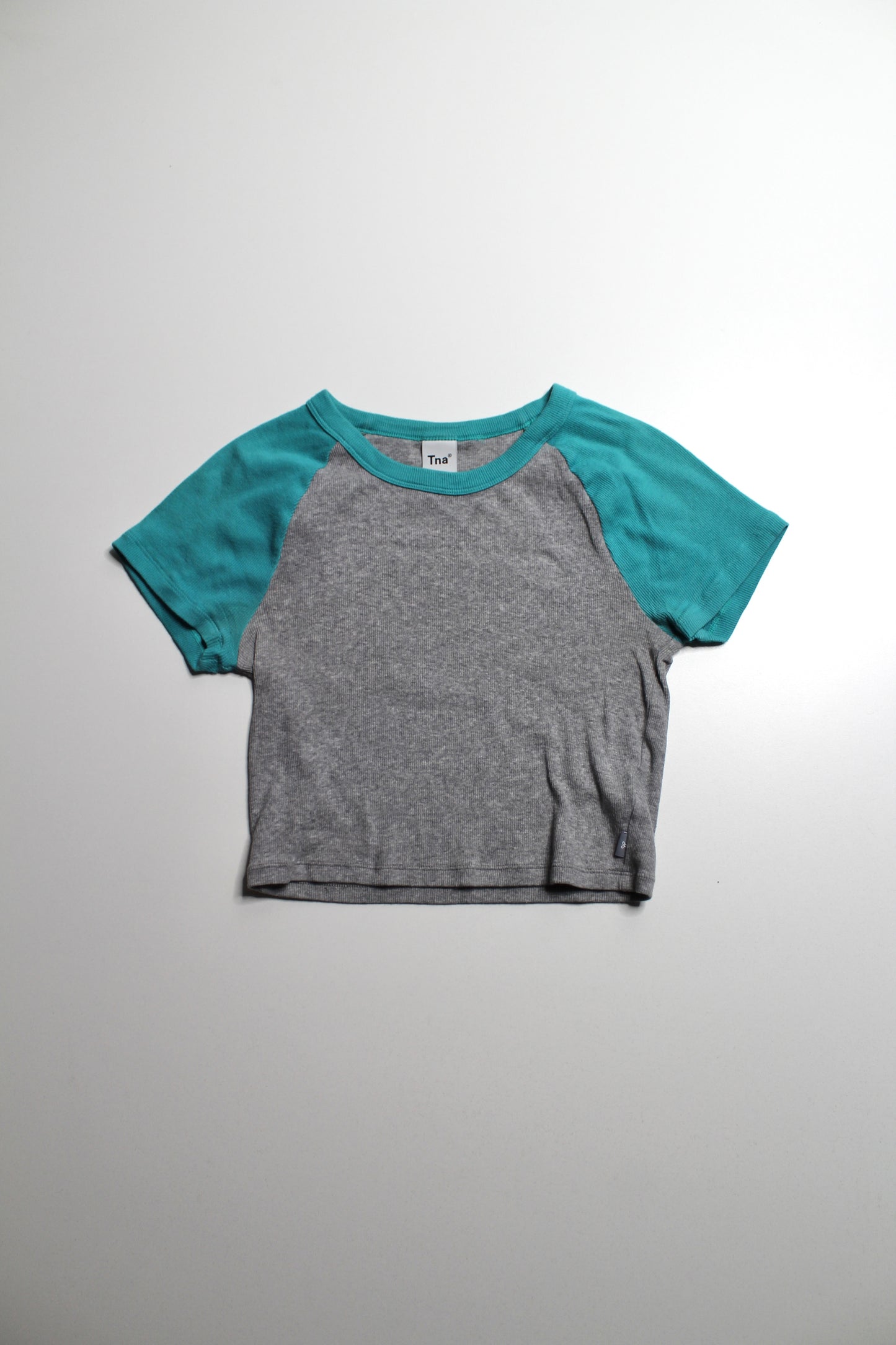 Aritzia TNA grey/teal cropped ‘homestretch’ crew t-shirt, size medium
