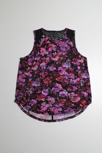 Lululemon midnight bloom black deep fuschia sculpt tank, no size. fits like 12