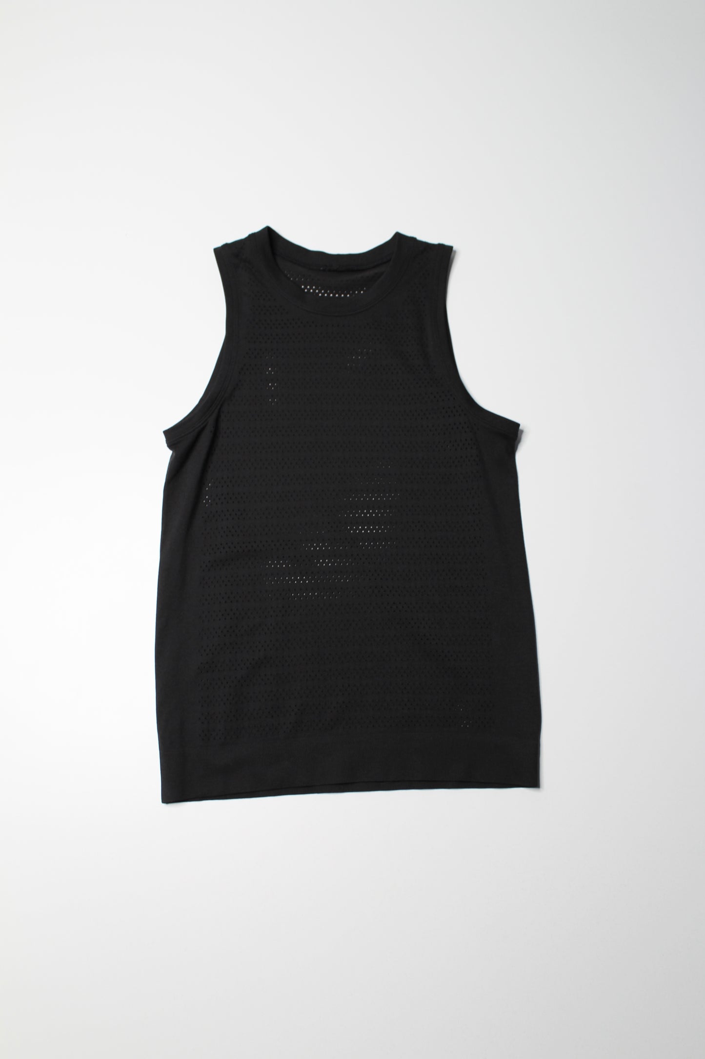 Lululemon black ‘breeze by’ muscle tank, no size. Fits like 4 (relaxed fit)