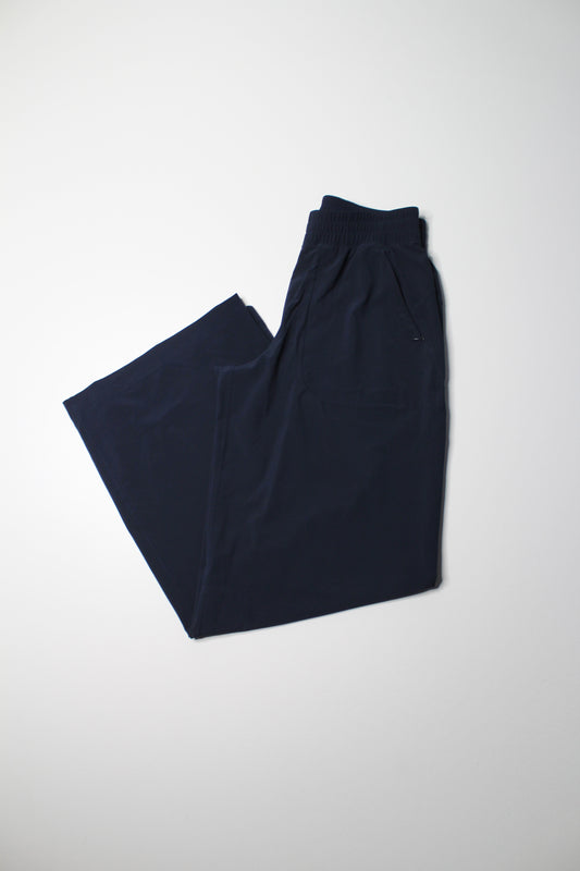 Lululemon true navy swift wide leg pant, size 6 *full length