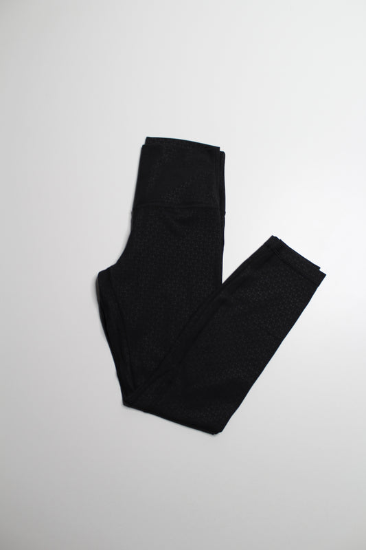 Lululemon black embossed ‘align’ leggings, size 6 (25”)
