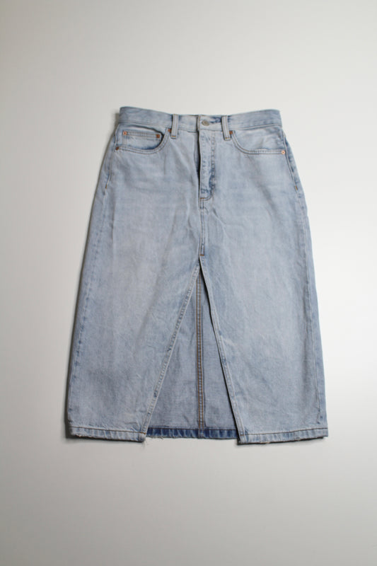 Aritzia denim forum 90’s hallie jean skirt, size 28 (additional 10% off)