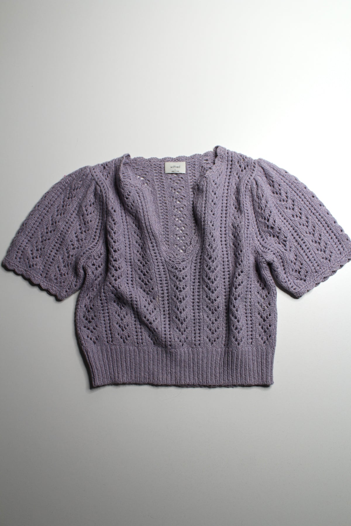 Aritzia Wilfred lilac puff sleeve knit short sleeve sweater, size small