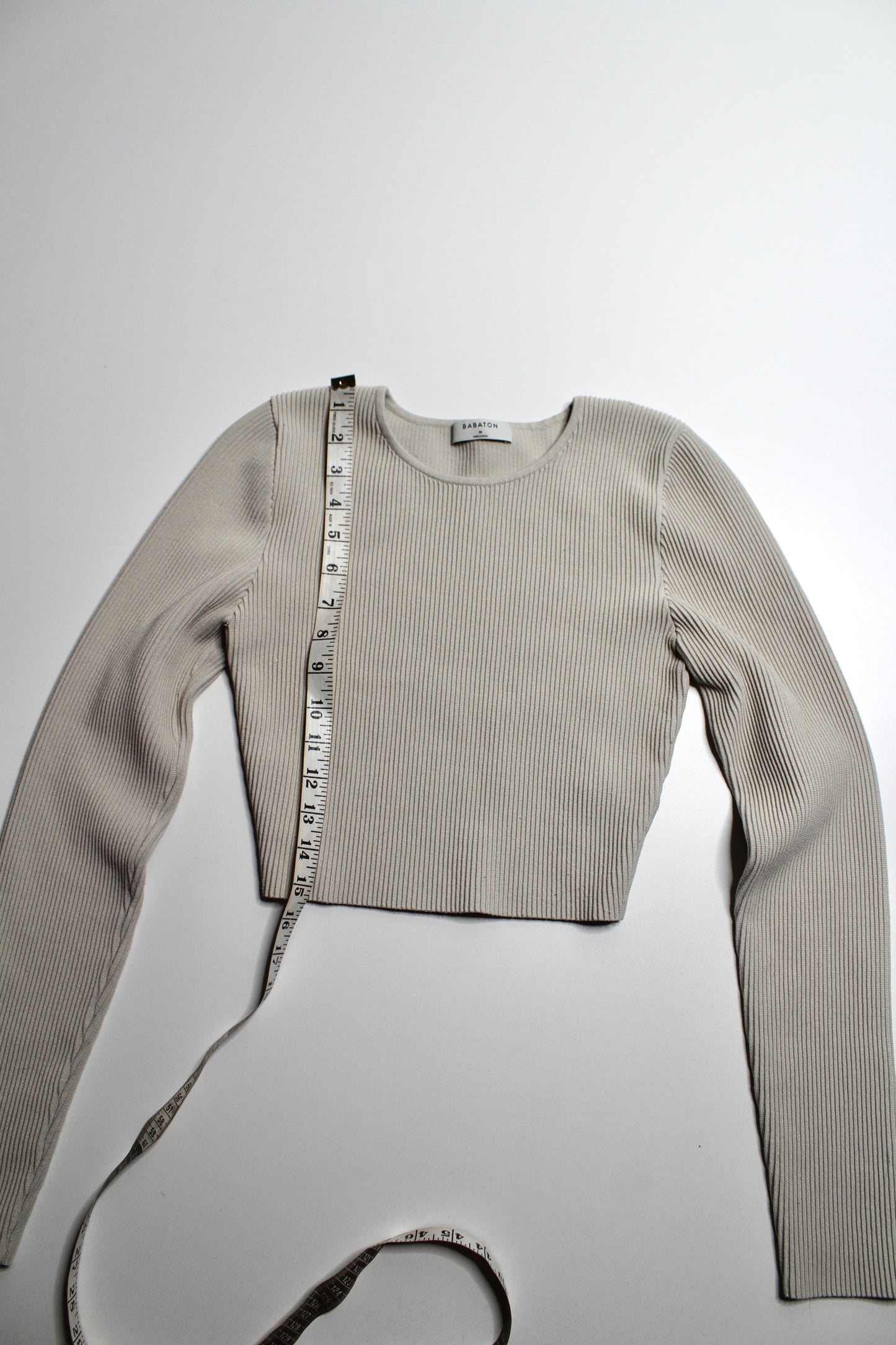 Aritzia Babaton bone ribbed sculpt knit long sleeve, size medium