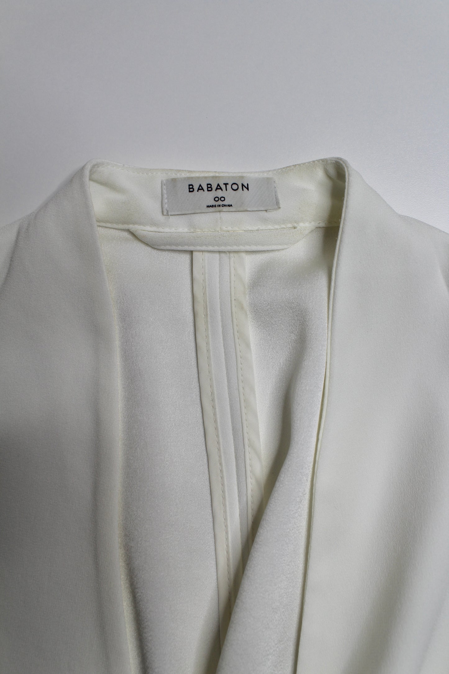 Aritzia babaton cream power waist blazer, size 00