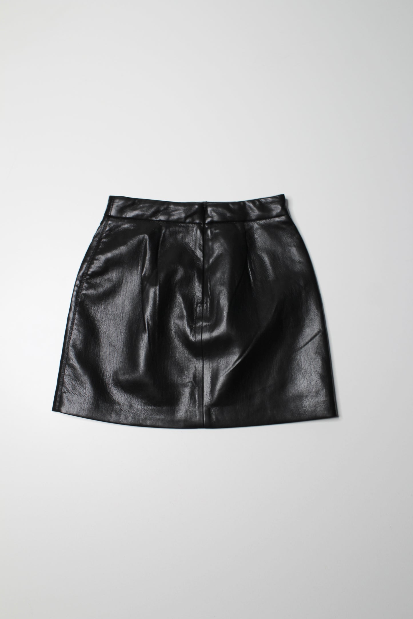 Aritzia Wilfred black faux leather mini skirt, size 0