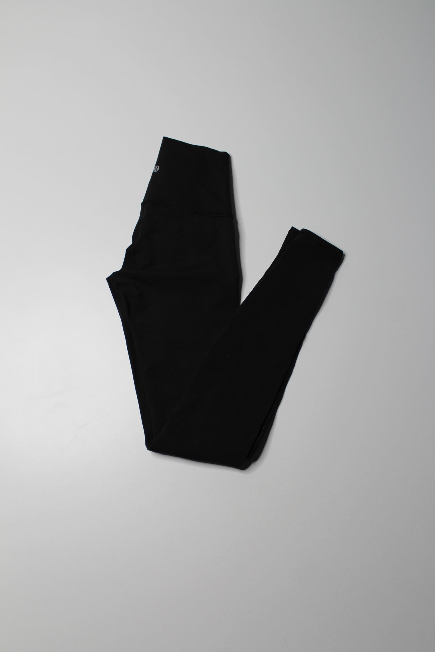 Lululemon black ‘wunder under’ tech mesh legging, size 4 (31”)