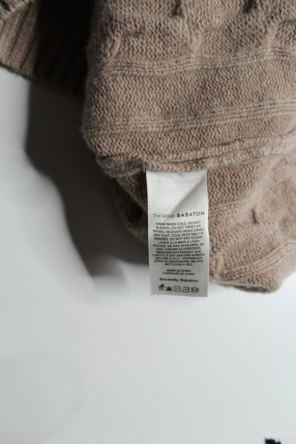 Aritzia Babaton The Group tan cable knit 'emporia' merino wool sweater vest, size small